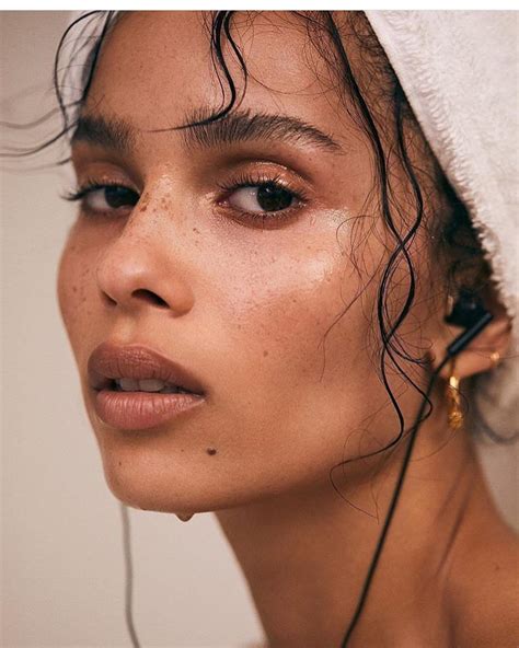 lipstick alley zoe kravitz